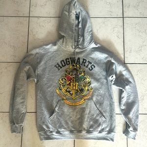 Girls Medium Harry Potter Hogwarys hoody made by Jerzees